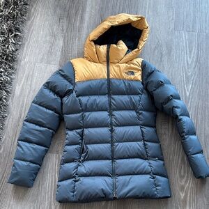 The North Face Women's Blue and Gold Puffer Jacket